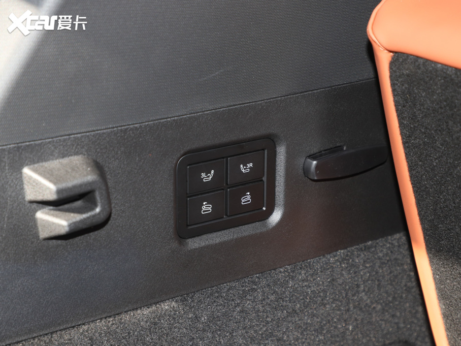 2025;C-DM 180 LmUltra 7