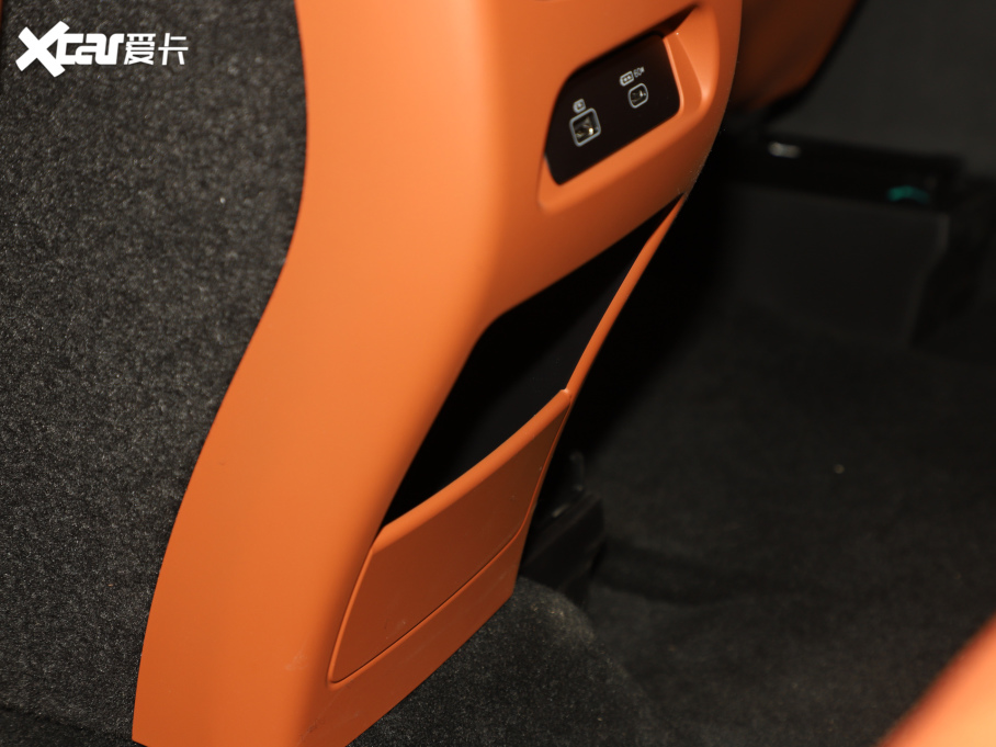 2025;C-DM 180 LmUltra 7