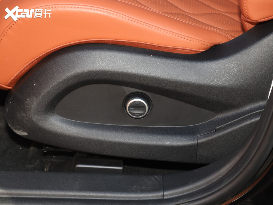 2025;?jin)C-DM 180 L(zhng)m(x)Ultra(q) 7