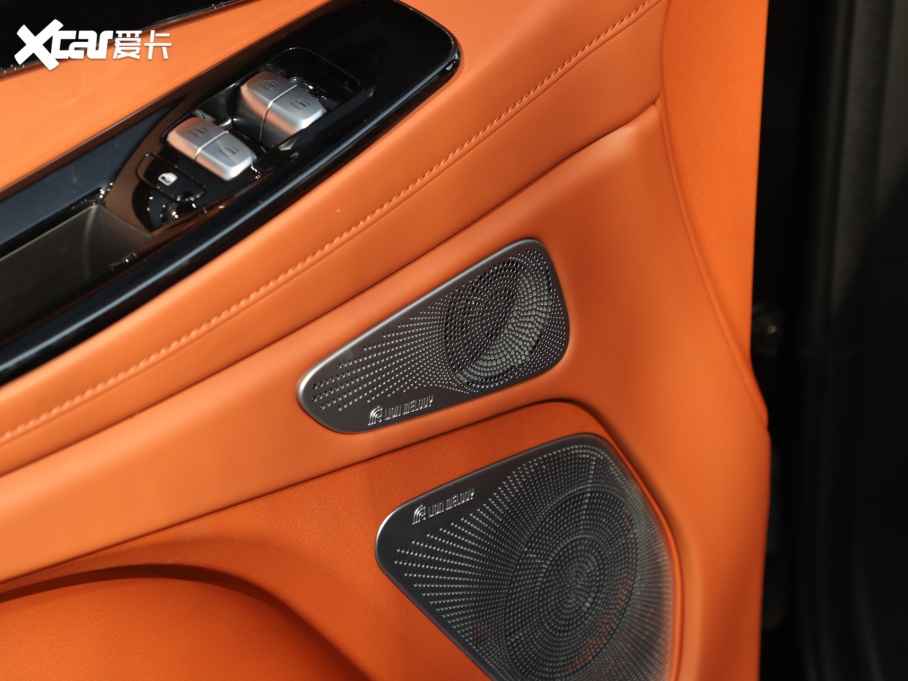 2025;C-DM 180 LmUltra 7