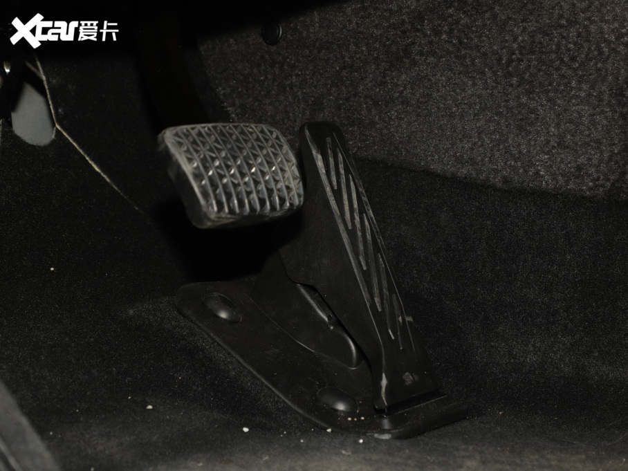 2025;C-DM 180 LmUltra 7