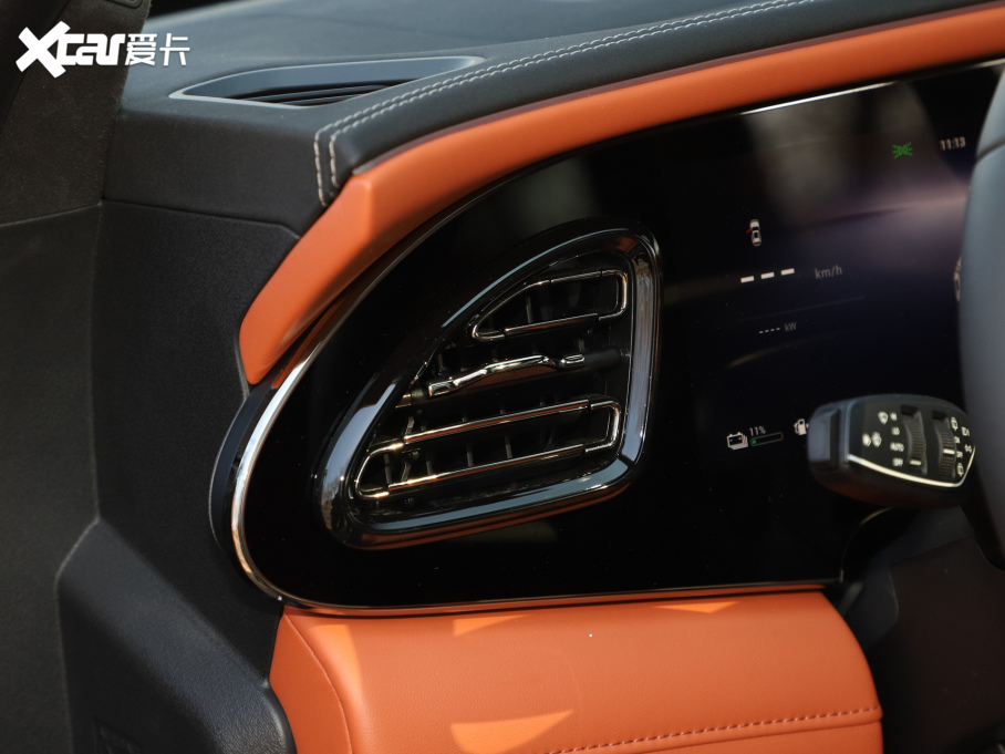 2025;C-DM 180 LmUltra 7