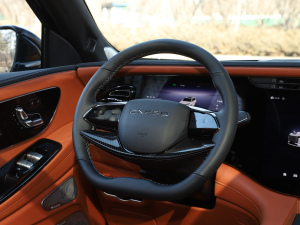 2025180 LmUltra 7 п؅^