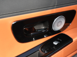 2025180 LmUltra 7 п؅^