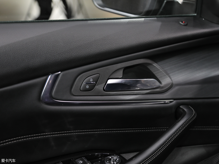 2019; TXL 1.6T (q)װ