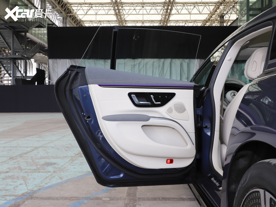 2022YEQS 580 4MATIC