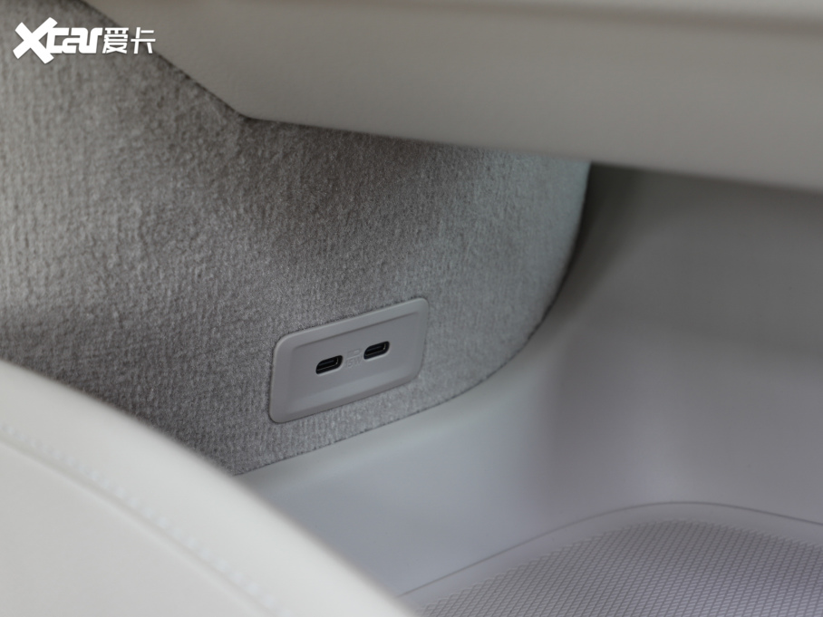 2022YEQS 580 4MATIC