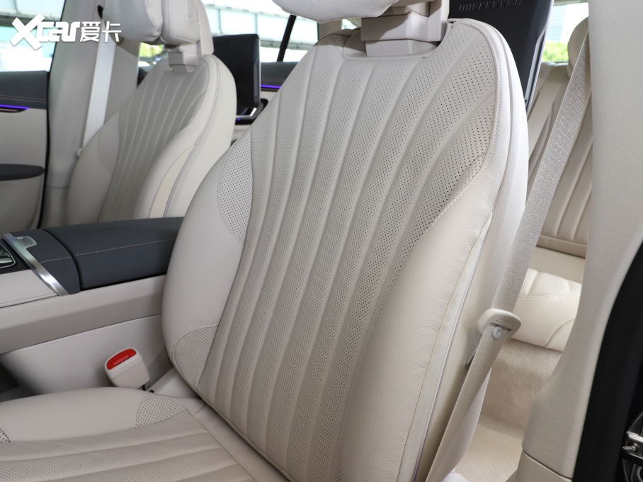 2022YEQS 580 4MATIC