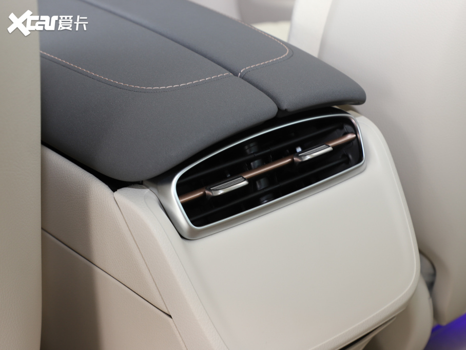 2022YEQS 580 4MATIC