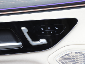 2022580 4MATIC {{(dio)(ji)