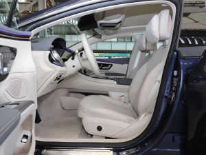 2022580 4MATIC ǰſg