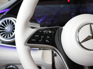 2022580 4MATIC п؅^