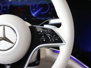 2022580 4MATIC п؅^