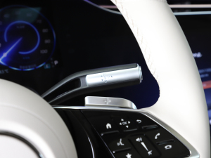 2022580 4MATIC п؅^