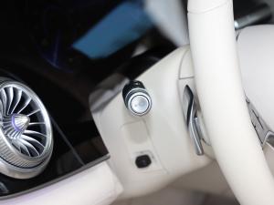 2022580 4MATIC п؅^(q)