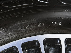 2022Ŀ 580 4MATIC ݆̥ߴ