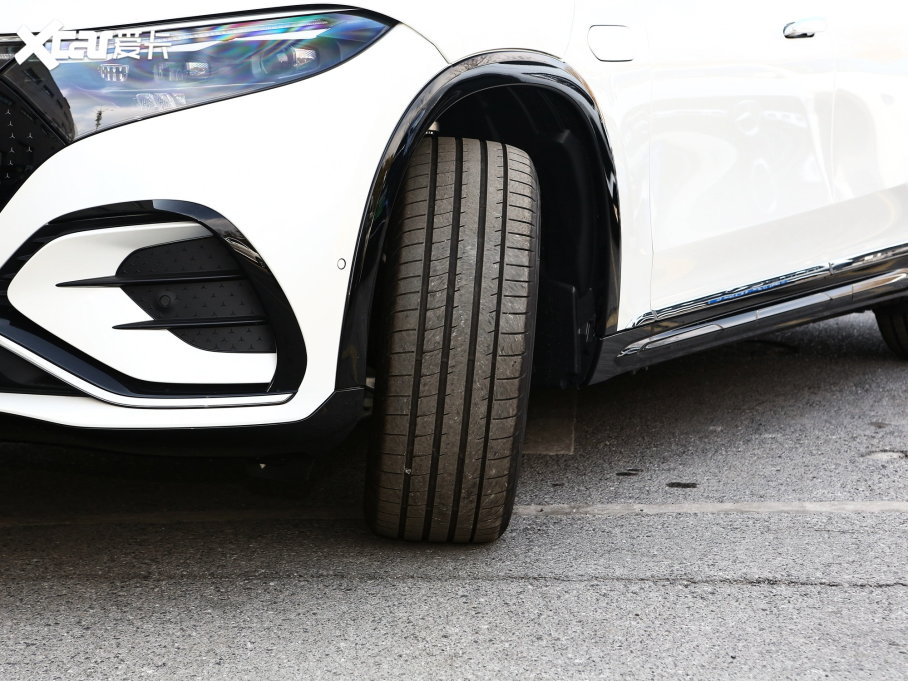 2023YEQS SUV 450 4MATIC A