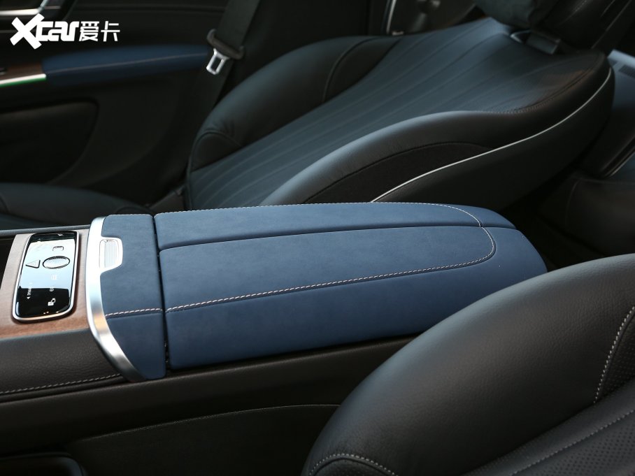 2023YEQS SUV 450 4MATIC A