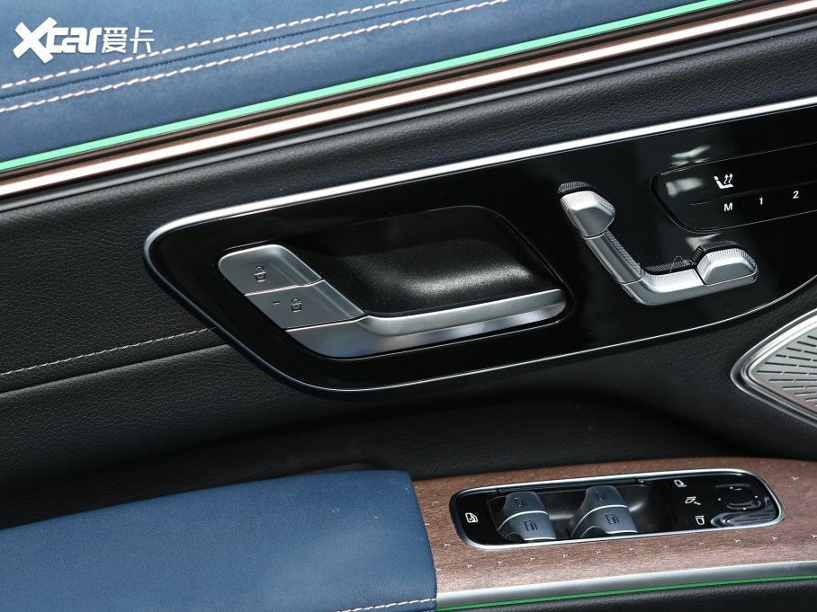 2023YEQS SUV 450 4MATIC A