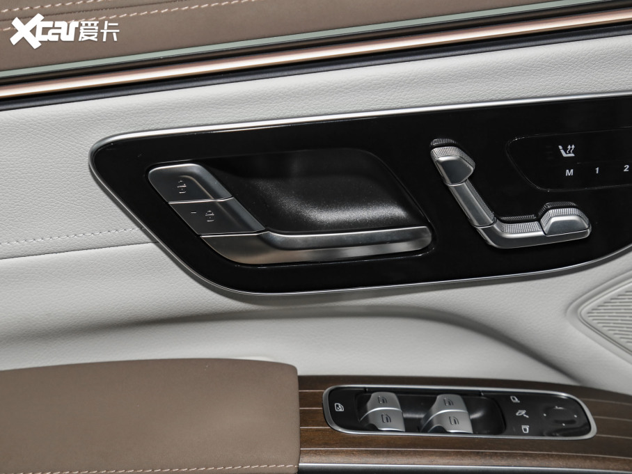 2023YEQS SUV 450 4MATIC h