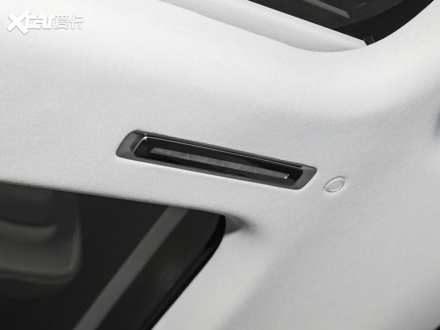 2023YEQS SUV 450 4MATIC h