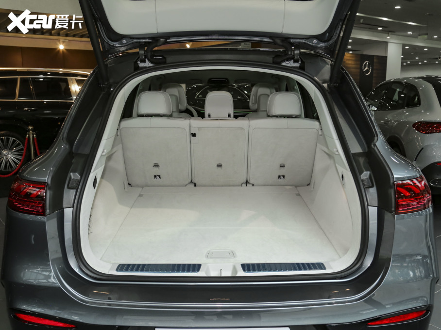 2023YEQS SUV 450 4MATIC h