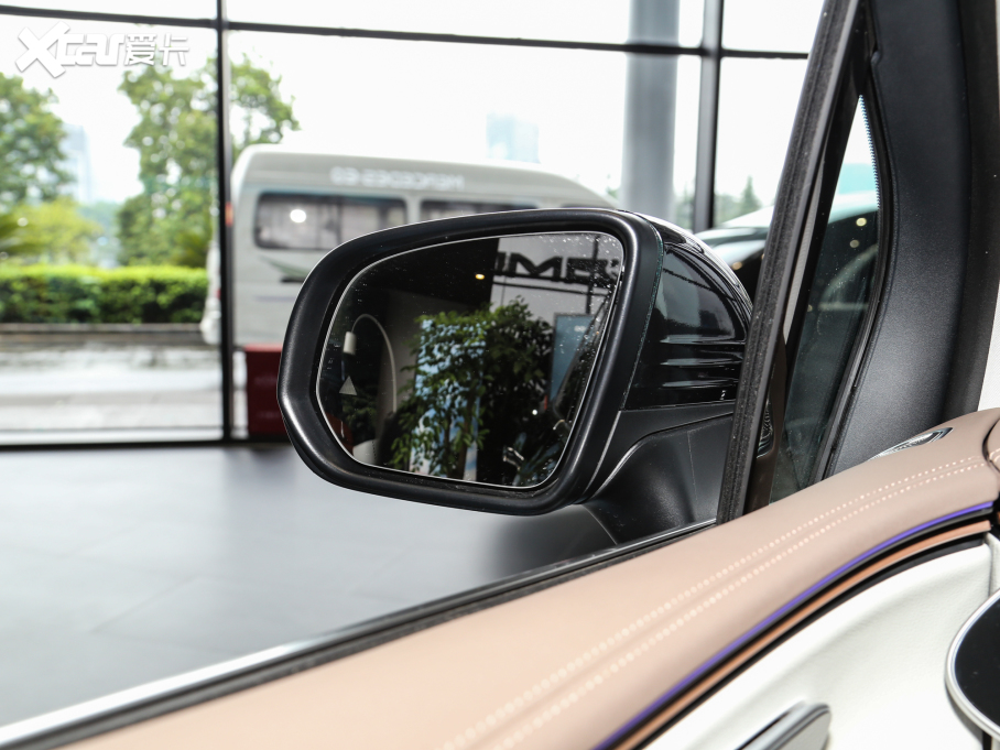 2023YEQS SUV 450+ 