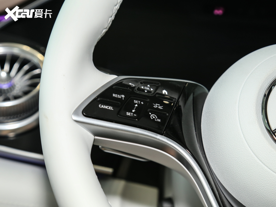 2023YEQS SUV 450+ 