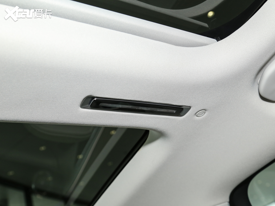 2023YEQS SUV 450+ 