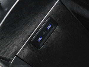 2023款450 4MATIC 先锋版 中控区