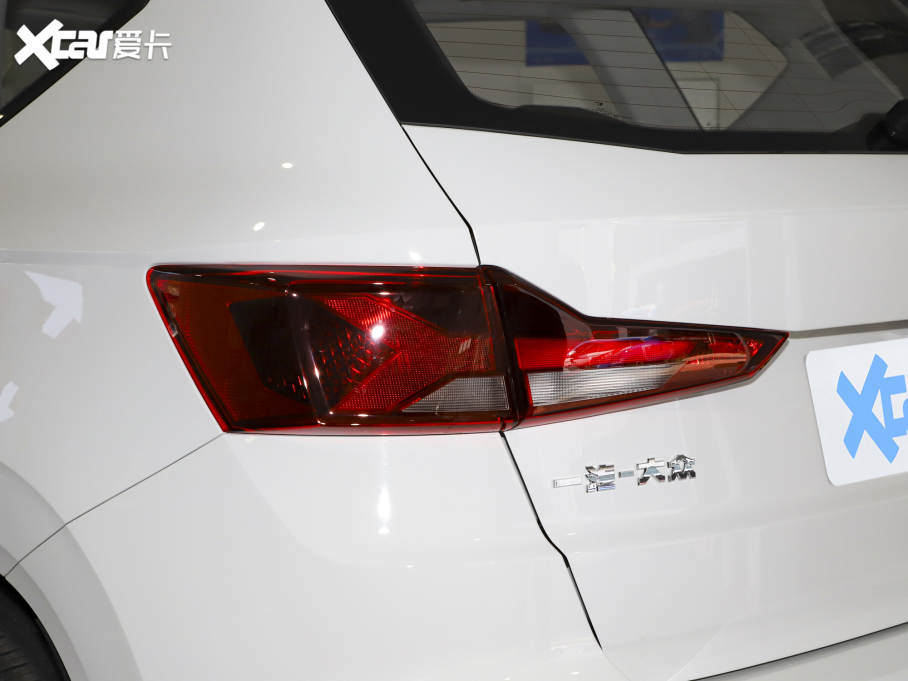 2022����_(d��)VS5 280TSI �ԄӐ�����Pro