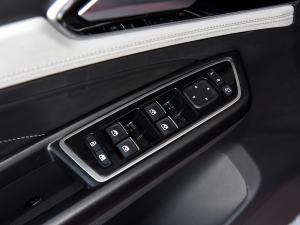 2022280TSI ԄӘsҫ {܇ƅ^	