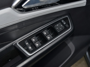 2022280TSI ԄӐ {܇ƅ^	