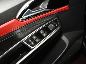 2022280TSI ԄӸ߹sҫ {܇ƅ^	