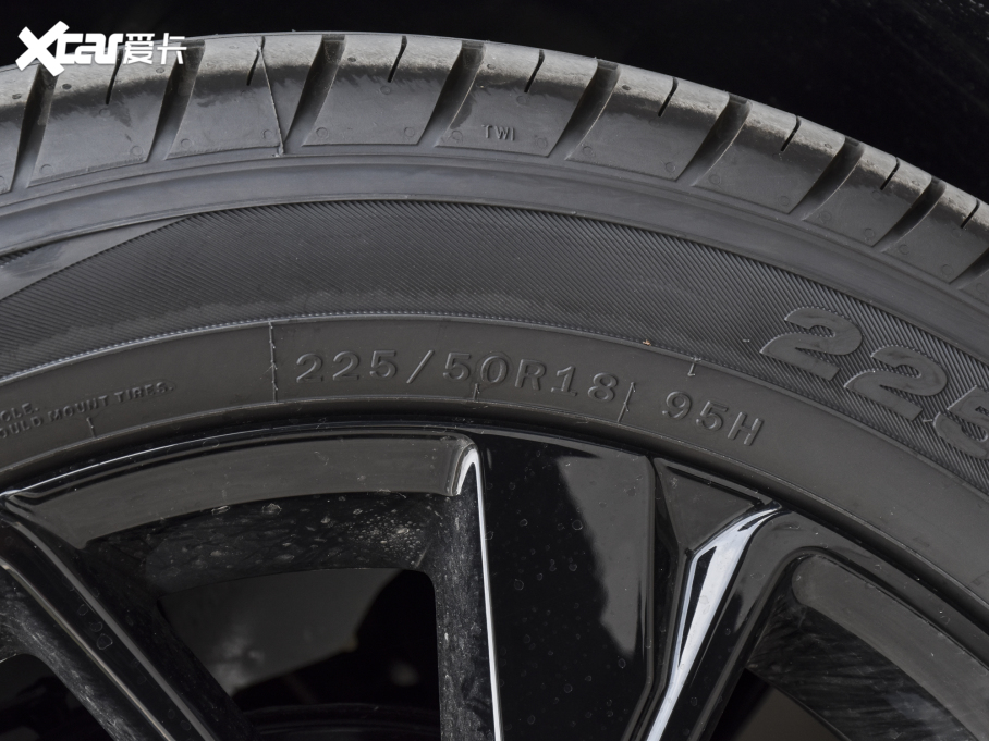 2022_(d)VS7 ؈ 1.4T ԄӐPro