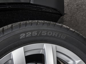 2023款280TSI 手动进取型 轮胎尺寸