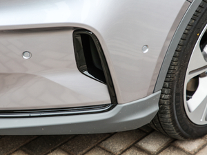 2020550KM xm C++ Pro ^