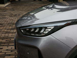 2020550KM xm C++ Pro ^