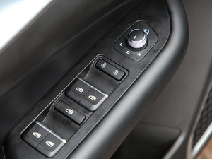 2020550KM xm(x) C++ Pro g