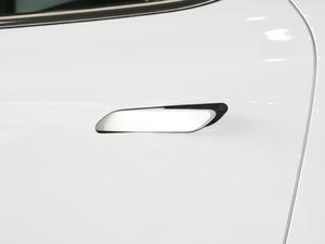 2020550KM xm(x) C++ {T