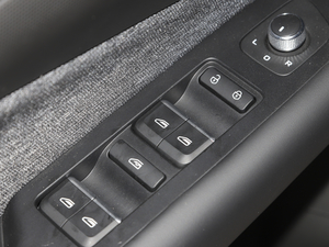 2020400KM xm C+ {܇ƅ^	