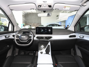 2021款C550 幂方版 内饰全景