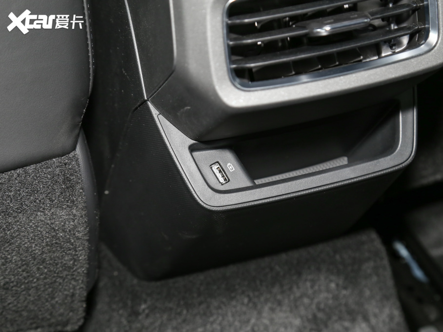 2022׺C {(ln)ݮC400