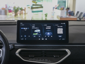 2022400KM {ݮPro п؅^