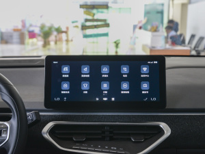 2022400KM {ݮPro п؅^