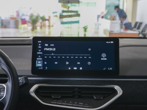 2022400KM {ݮPro п؅^