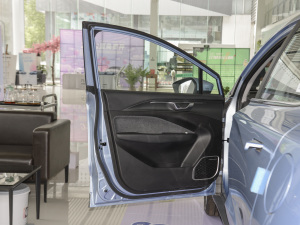 2022400KM {ݮPro {λ܇T