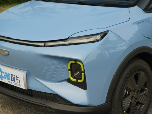 2022401KM Z 4 (x)(ji)^