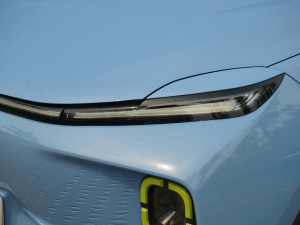 2022401KM Z 4 (x)(ji)^