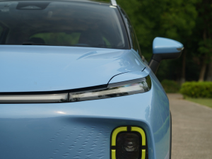 2022401KM Z 4 (x)(ji)^